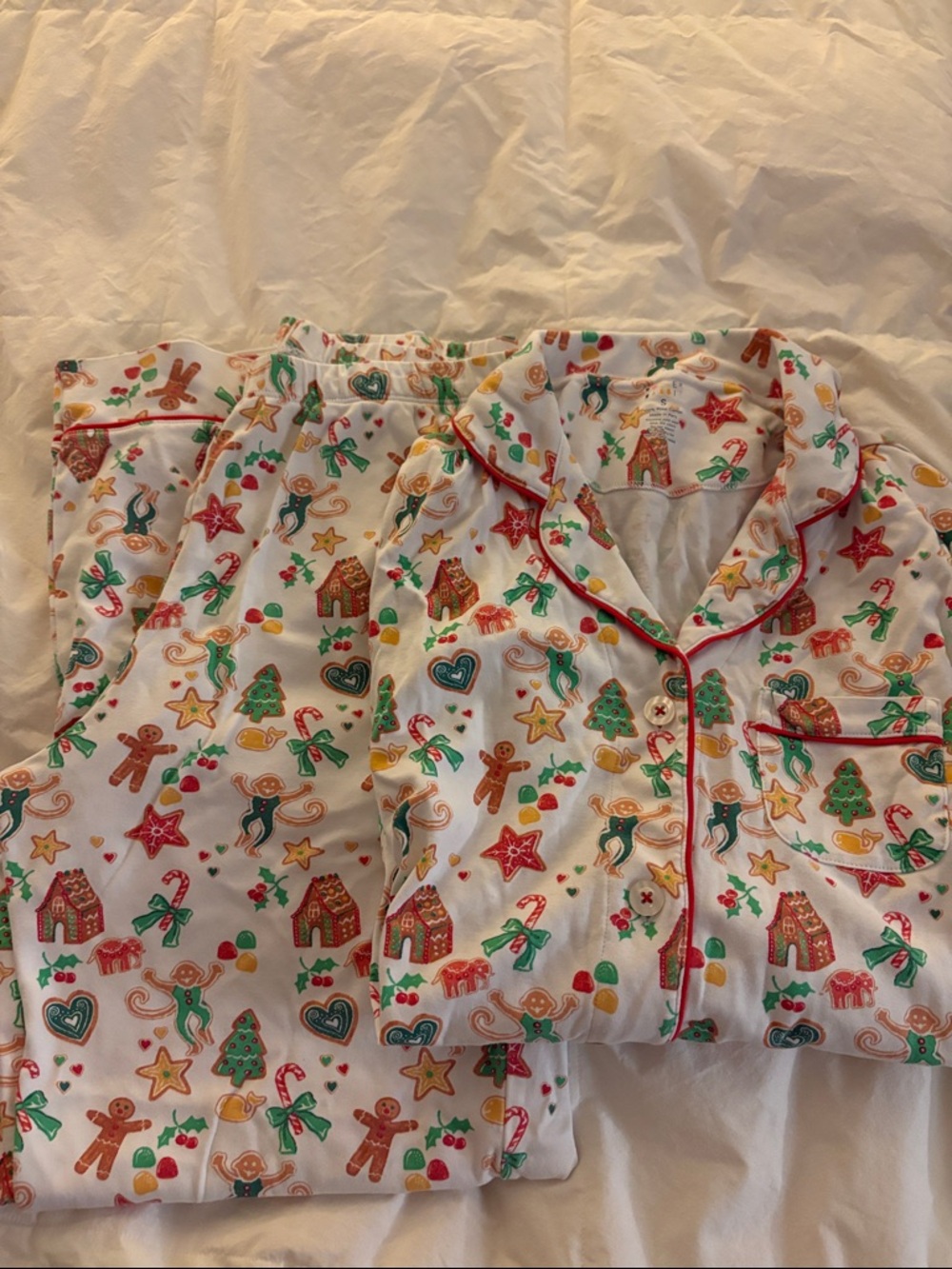 Roller Rabbit White Holiday Gingerbread Pajama Set with Red & Green Accents